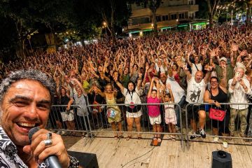 Friday Night chiude con il tutto esaurito: migliaia di spettatori per la rassegna musicale dell'estate